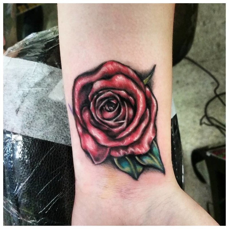 Rose - tattoo on the wrist