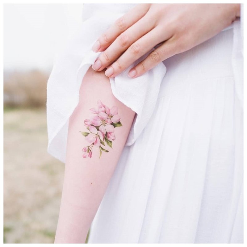 Delicate watercolor flowers