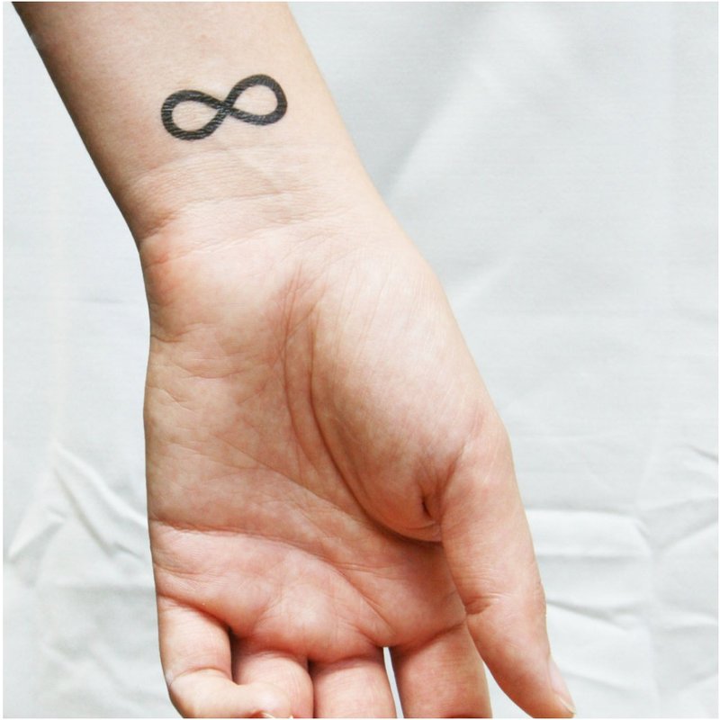 Mini infinity symbol