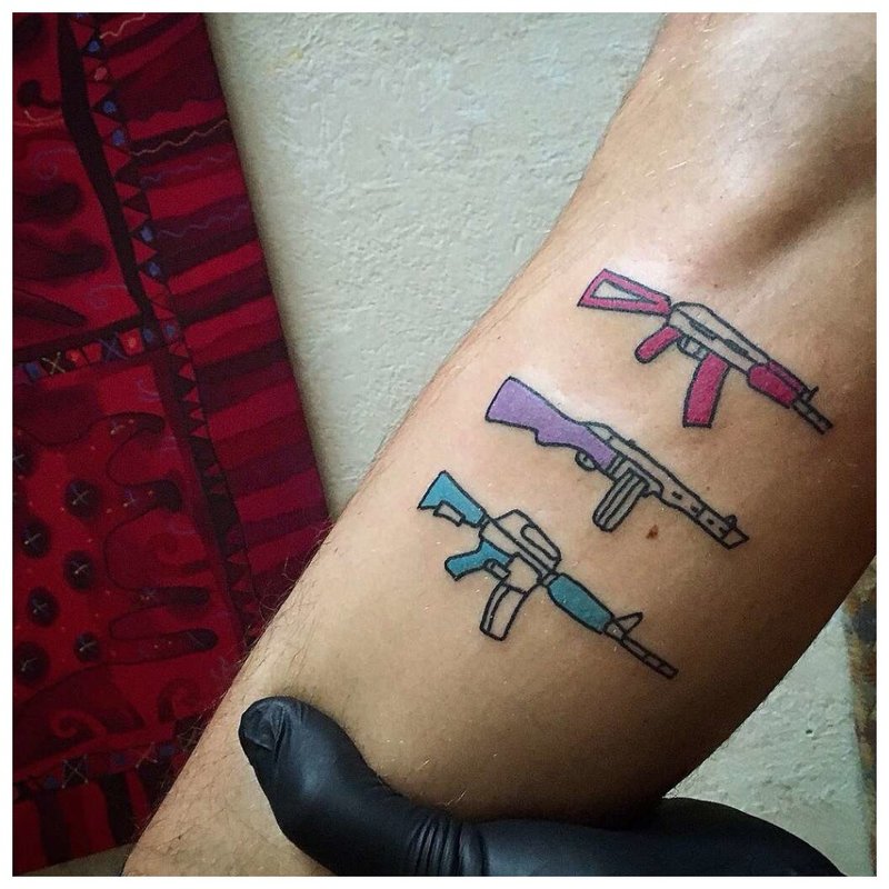 Handgun Tattoo Guns