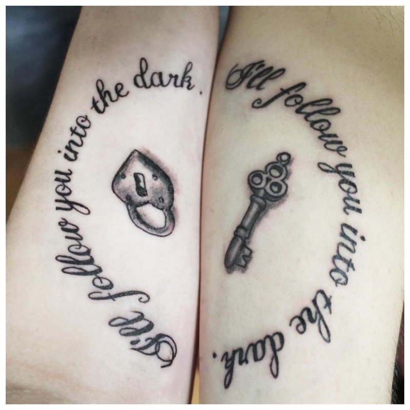 Double inscription tattoo