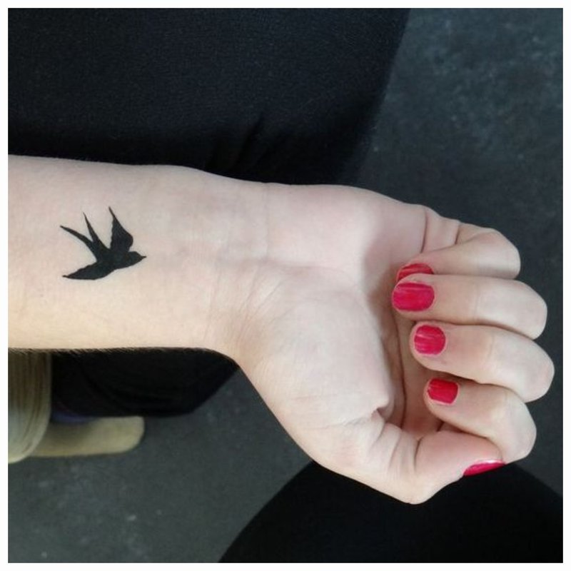 Bird tattoo