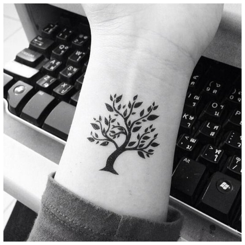 Tree tattoo on wrist