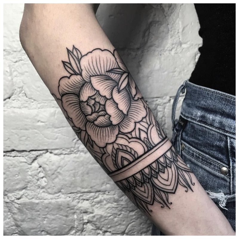 Linework Flower